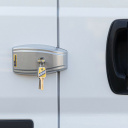 Zamki bezpieczeństwa do kabiny Ford Transit od 2014 + zabezpieczenie drzwi HEOSystem srebrny - HEOSolution